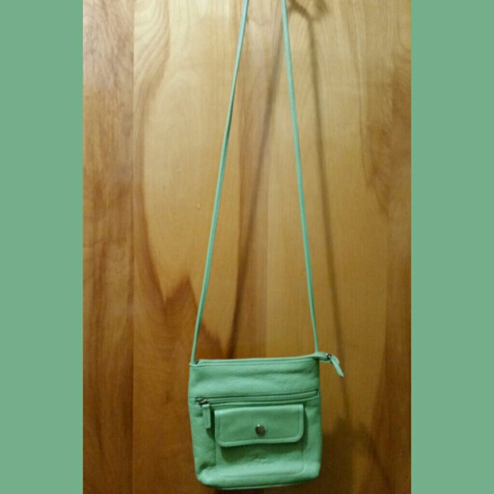 STONE MOUNTAIN SMALL CROSSBODY BAG